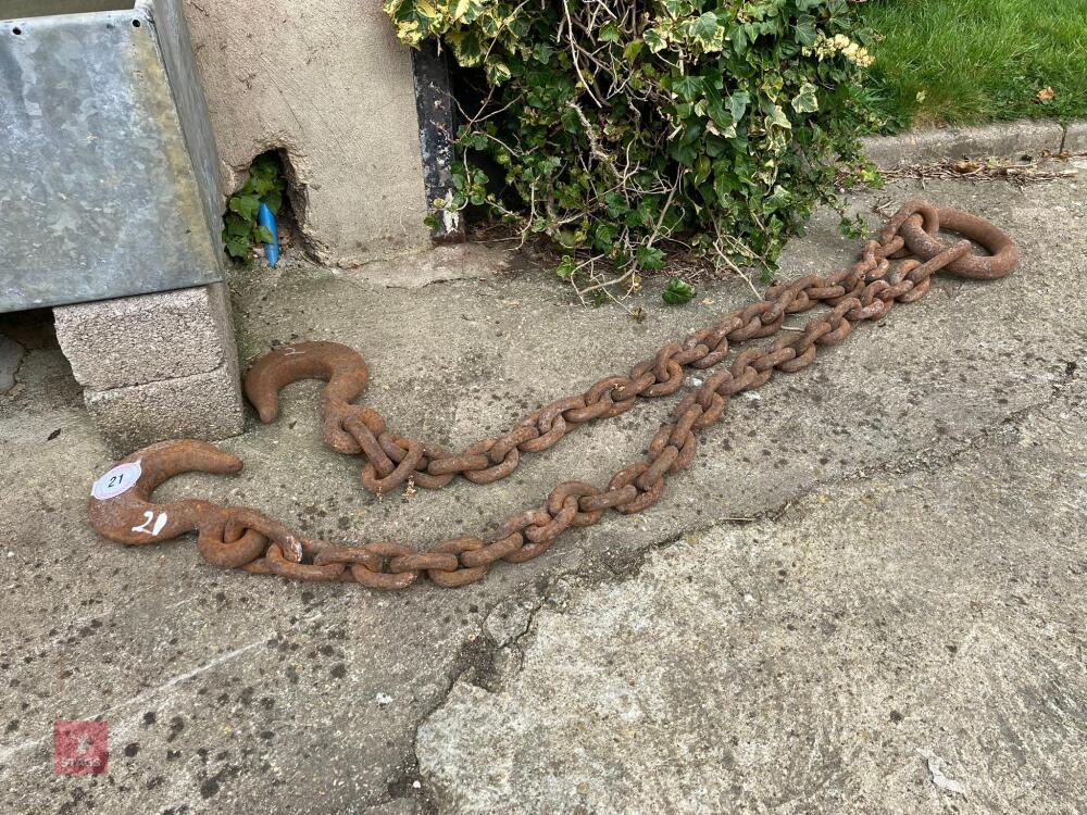 HEAVY DUTY TWIN HOOKED LIFTING CHAIN