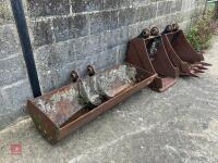 3 X CATTERPILLER DIGGER BRACKETS - 7