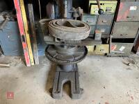 DENBIGH BELT DRIVEN PILLAR DRILL - 3
