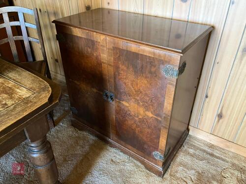 ORNATE SIDEBOARD