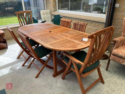 OUTDOOR/CONSERVATORY TABLE