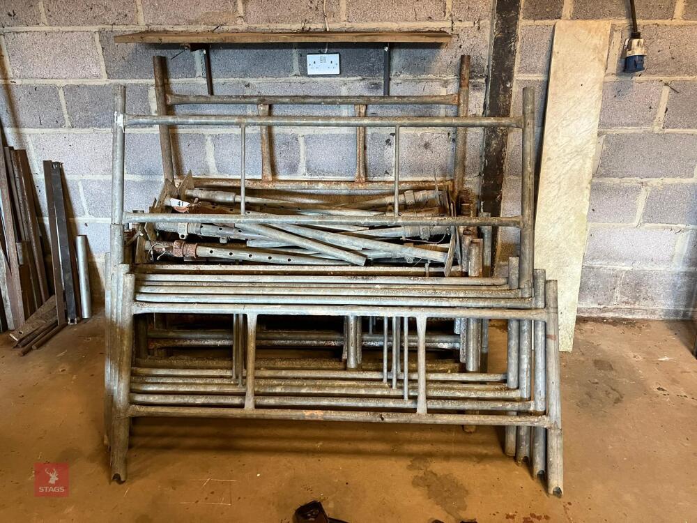 GALVANISED TEEL SCAFFOLD TOWNER