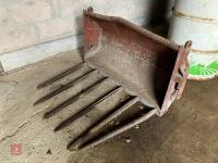 1977 DAVID BROWN 1212 2WD TRACTOR - 45