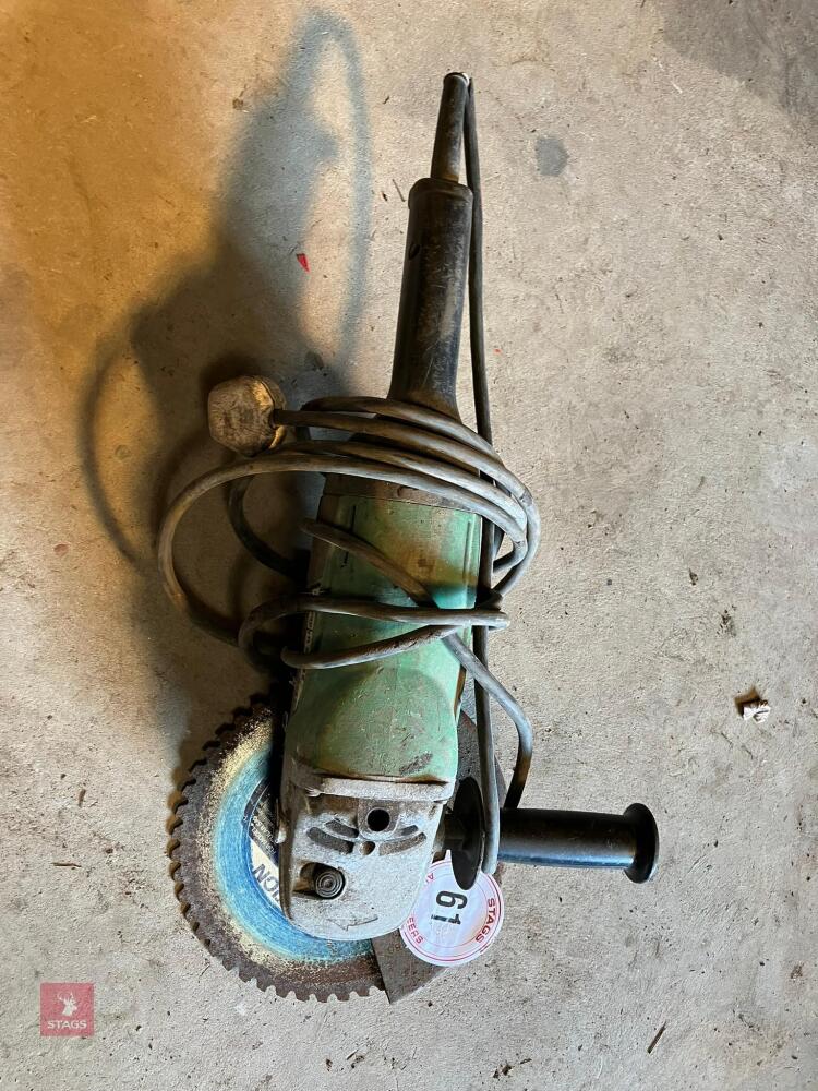 HITACHI G23UB2 9'' ANGLE GRINDER