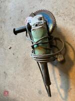 HITACHI G23UB2 9'' ANGLE GRINDER - 2