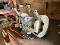 BLACK AND DECKER 6'' BENCH GRINDER - 4