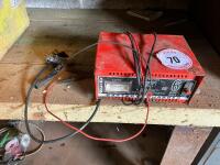 12V BATTERY CHARGER - 4