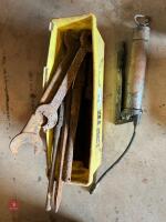 BOX OF ASSORTED OLD HAND TOOLS - 4