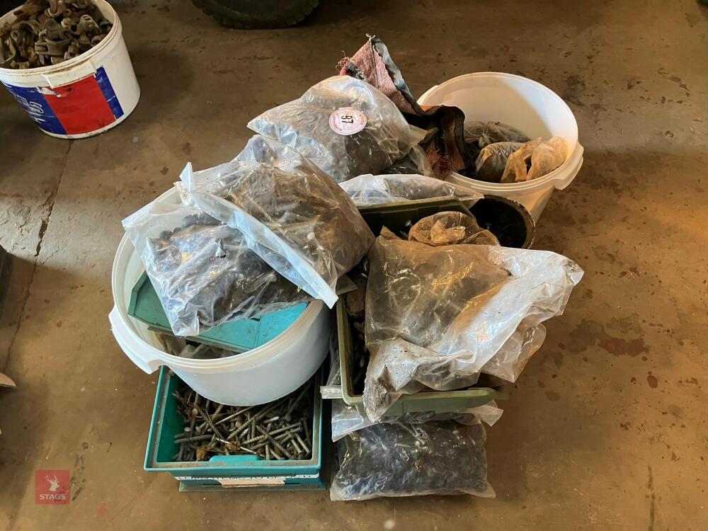 HUGE QTY OF ROOFING NAILS