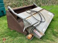 2.3M MANITOU BUCKET AND BRUSH - 2