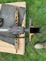 HYDRAULIC LOG SPLITTER - 7