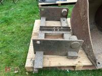 MANITOU HEADSTOCK MOUNTING PLATE - 5