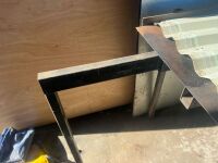 METAL WORKSHOP TABLE - 4