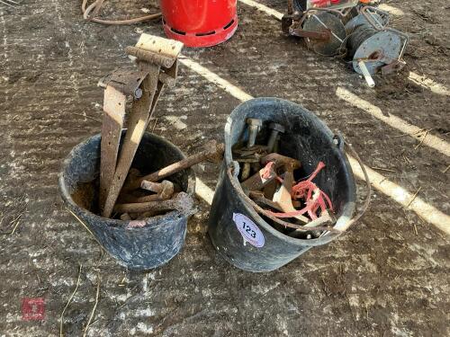 BUCKET OF GATE FURNITURE