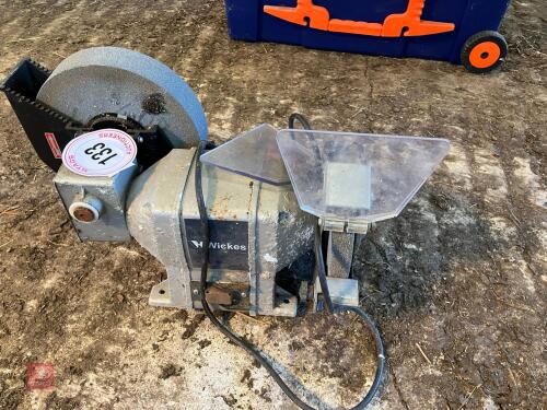WICKES BENCH GRINDER