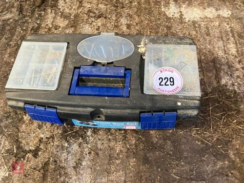 TOOLBOX WITH MIXED CLAMPS