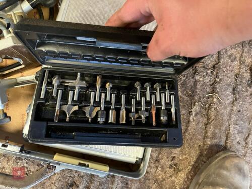 ELU ROUTER & BITS