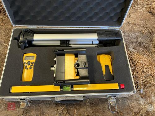 LASER LEVEL & CASE