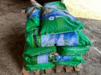 13 X 20KG BAGS OF GRASS SEED - 2