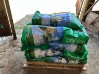 13 X 20KG BAGS OF GRASS SEED - 3