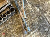 WHEELBRACE & SOCKETS - 4