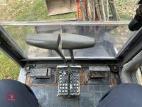 2006 HITACHI ZAXIS 30 3T DIGGER - 37