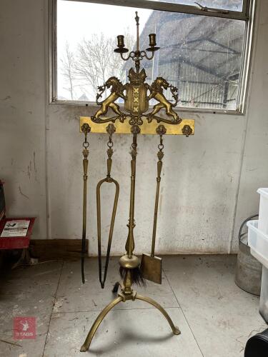 VINTAGE BRASS FIREPLACE COMPANION SET