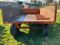 HYDRAULIC TIPPING TRAILER - 12