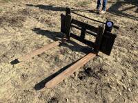 SET OF CHILTON PALLET FORKS