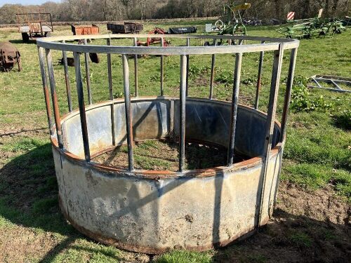 GALVANISED CATTLE RING FEEDER