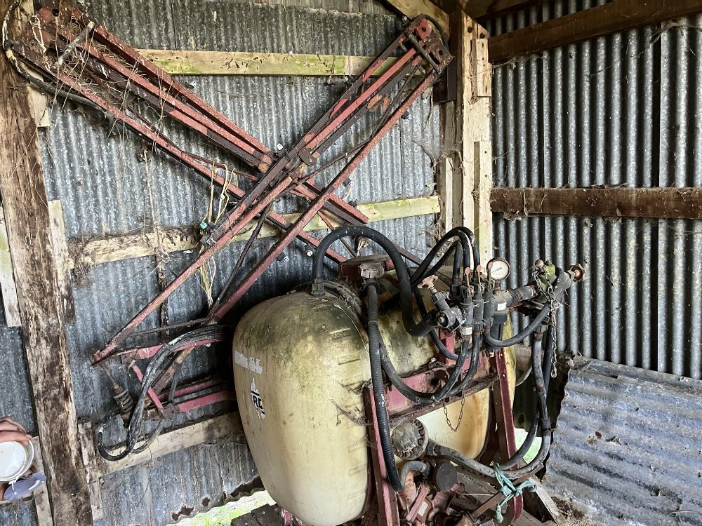 400L HARDI SPRAYER (S/R)