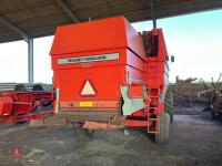 1994 MASSEY FERGUSON 32 COMBINE - 11
