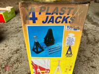 4 PLASTIC JACKS - 4