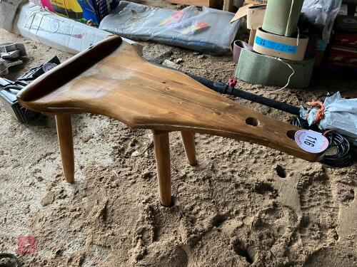 SPINNING WHEEL 4 LEGGED STOOL