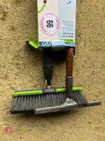 EXTENDABLE WASH BRUSH SQUEEGY, HOSE PIPE - 2