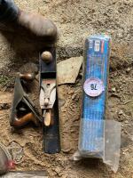 2 WOOD PLANES & BOX OF DRILL BITS - 8