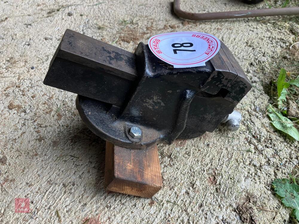 SMALL RECORD BENCH VICE