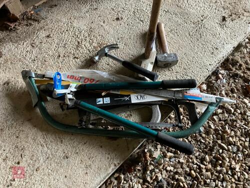 QTY OF HAND & GARDEN TOOLS