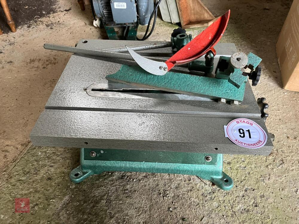 TABLE CIRCULAR SAW & VIBRATION MAT