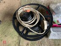 EXTENSION LEAD & VARIOUS SANDING PADS - 8
