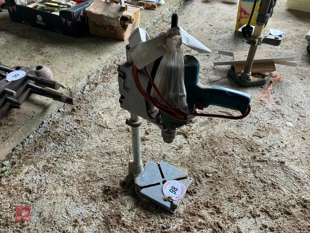 BLACK & DECKER 240V DRILL & STAND