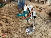 BLACK & DECKER 240V DRILL & STAND - 7