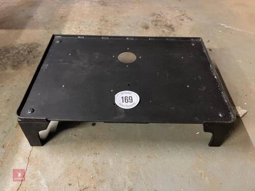 METAL STAND