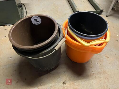 QTY OF APPROX 10 PLASTIC BUCKETS