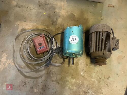 2 ELECTRIC MOTORS & CONTROL BOX
