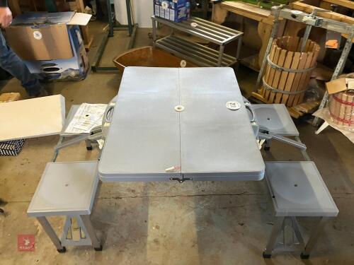 FOLDING CAMPING TABLE