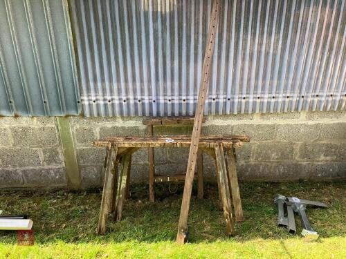 4 WOODEN TRESTLES & 1 LONG SASH CLAMP