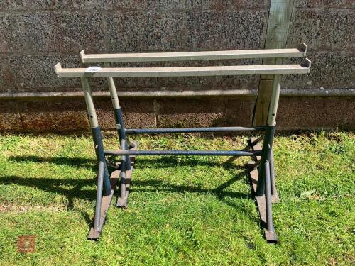 PAIR OF METAL WORK TRESTLES