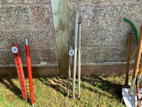 VARIOUS METAL JEMMY BARS, CHISSELS, ETC