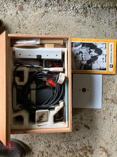 VINTAGE ELU 240V ROUTING MACHINE